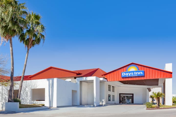 Days Inn by Wyndham Piedras Negras