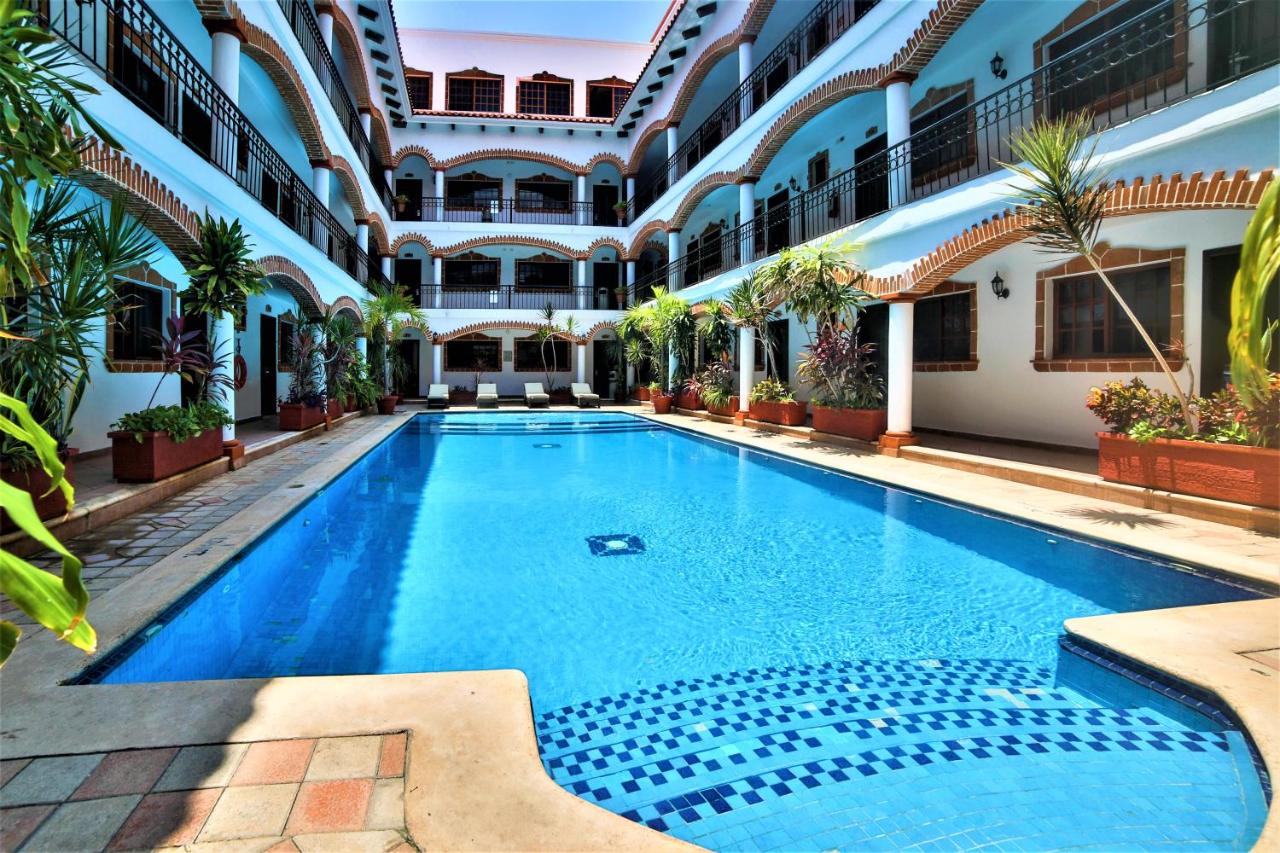 Hotel Colonial Playa del Carmen by Kavia